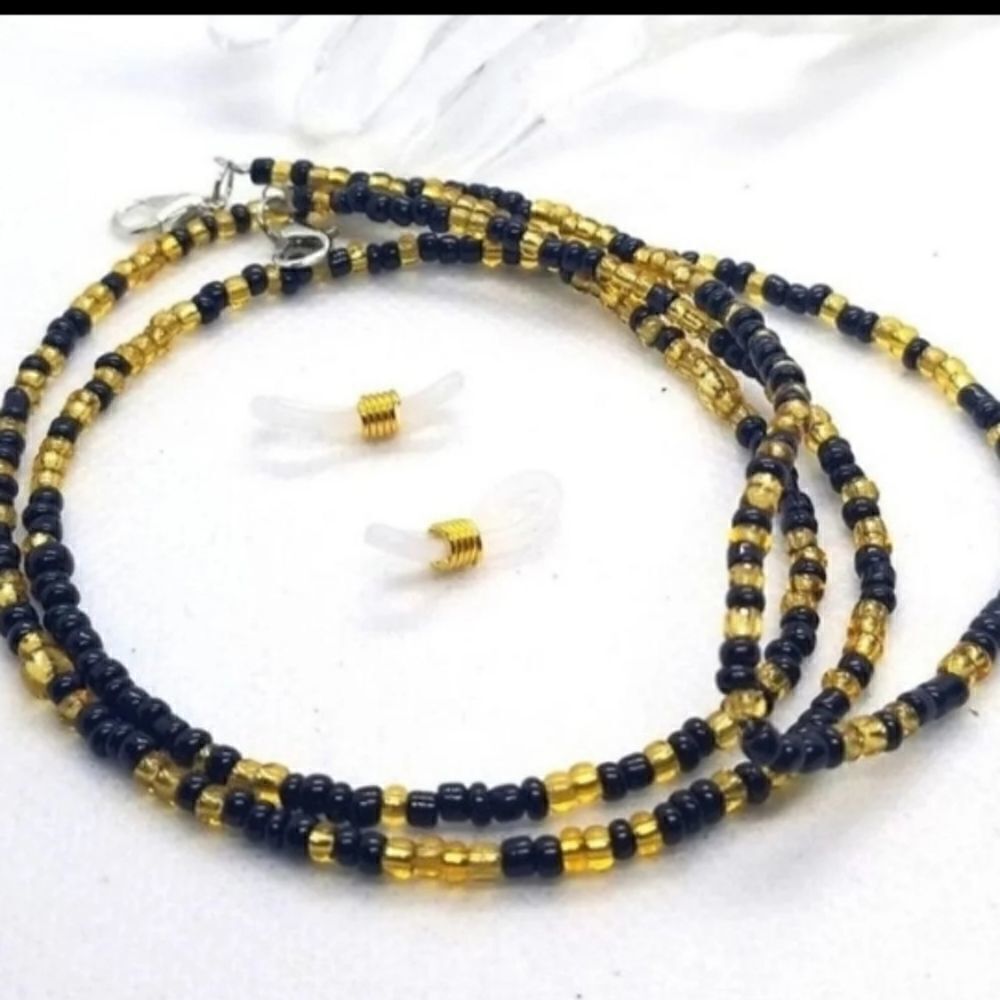 - beaded eyeglass/ face mask lanyard chain